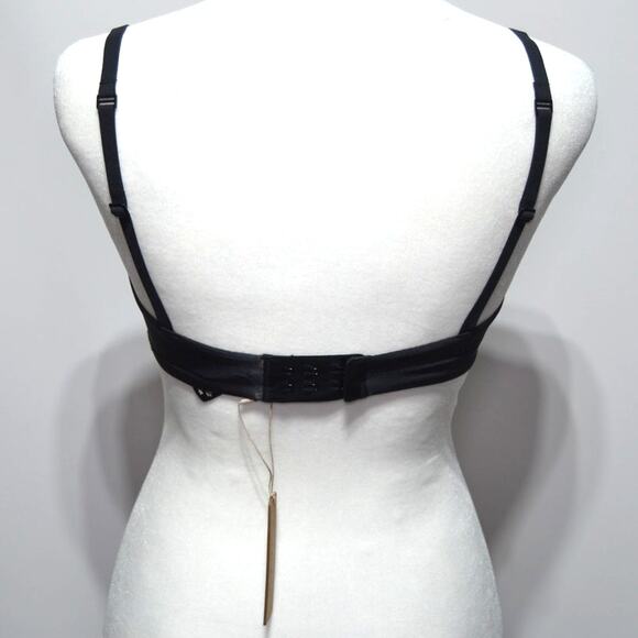 SKIMS Wireless Form Lightly Lined Onyx NWT Bra Size 32C - Picture 2 of 6